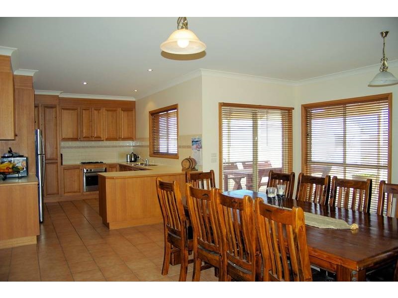 2 Harvest Court, Mildura VIC 3500