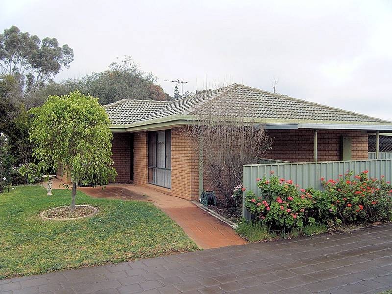 1 Simon Court, Red Cliffs VIC 3496