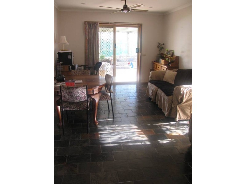 8 Greenvale Parade, Mildura VIC 3500