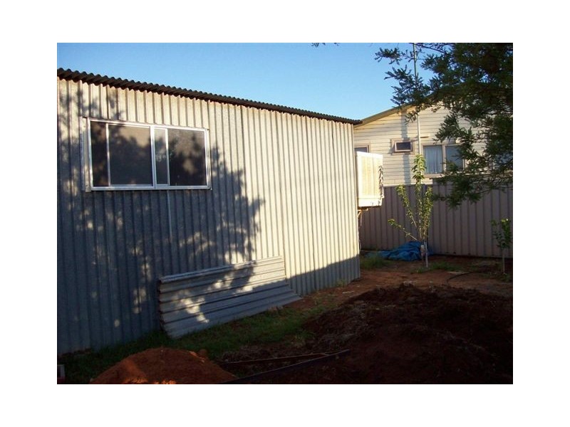 2 Murray Avenue, Red Cliffs VIC 3496