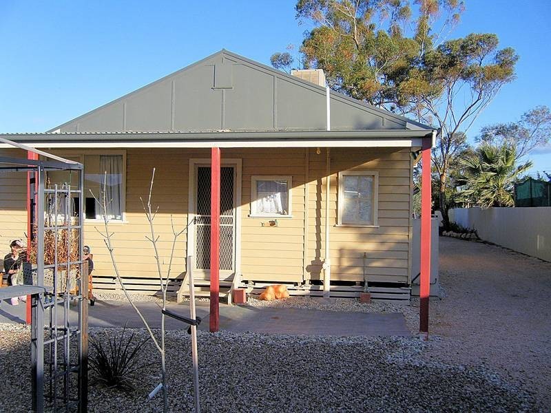 1/5 Melia Street, Red Cliffs VIC 3496