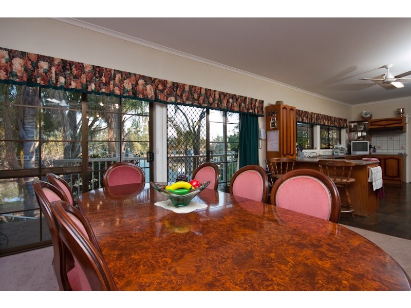 104-106 Sturt Highway, Buronga NSW 2739