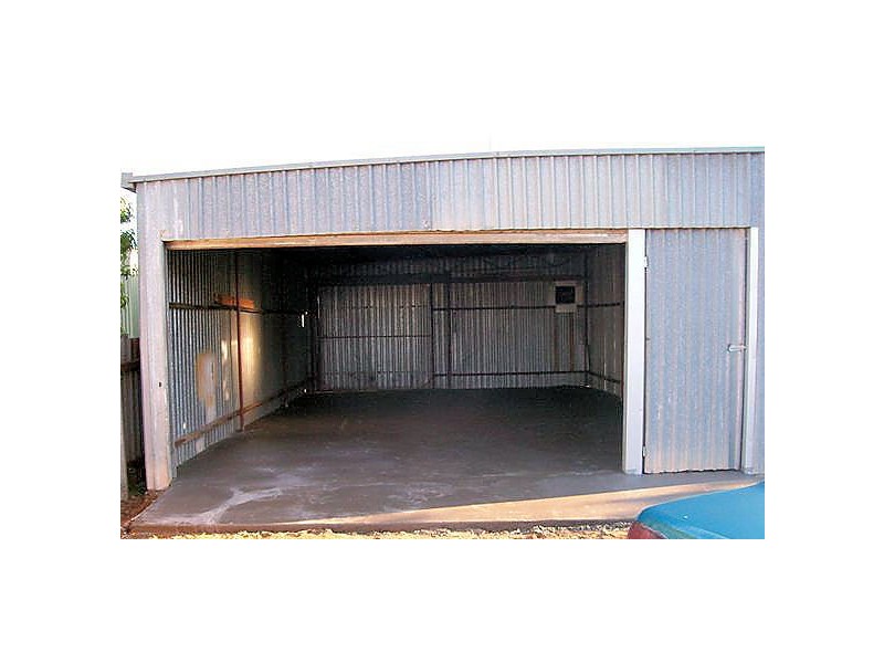 2 Murray Avenue, Red Cliffs VIC 3496