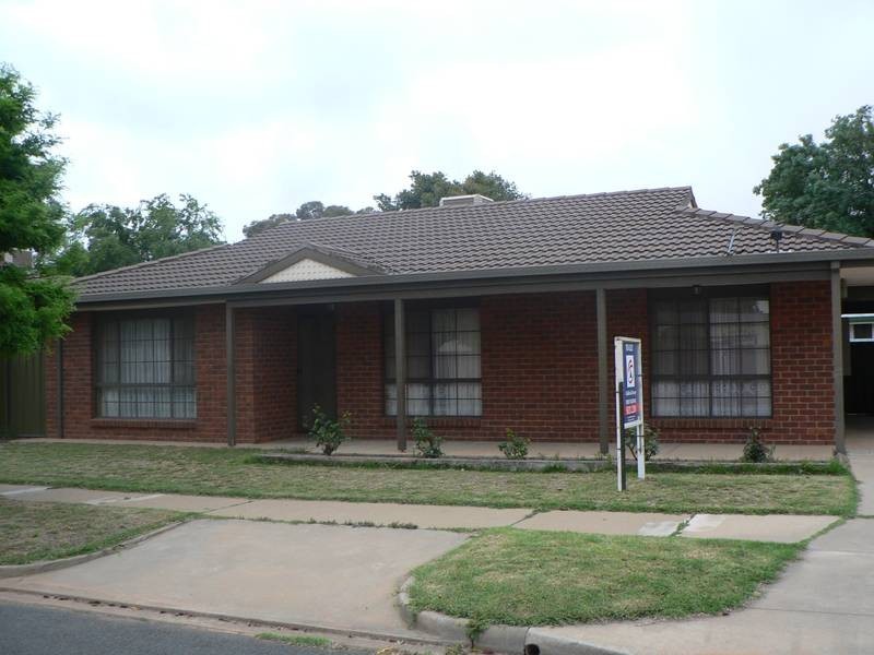 17 Kurrajong Parade, Mildura VIC 3500