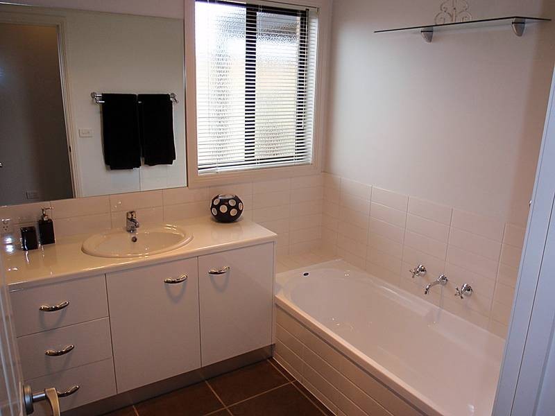 6 Rosedale Court, Buronga NSW 2739