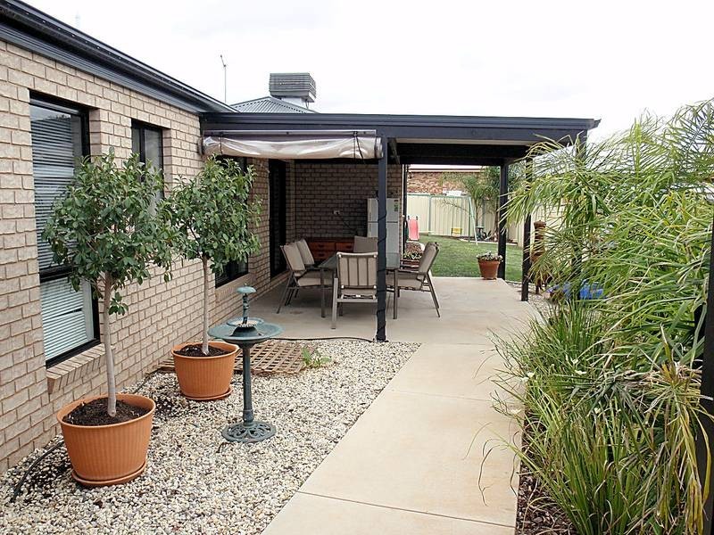 6 Rosedale Court, Buronga NSW 2739