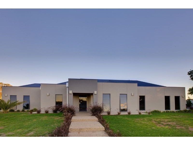 9 Fern Avenue, Irymple VIC 3498