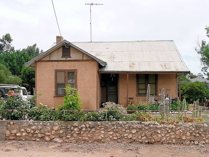 6 Henderson Street, Ouyen VIC 3490