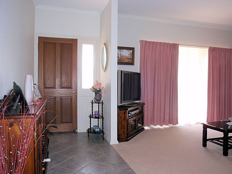 133 Sturt Highway, Gol Gol NSW 2738