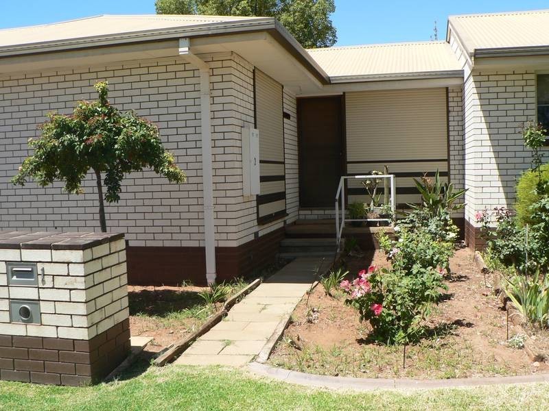 2/17 Whittaker Crescent, Red Cliffs VIC 3496