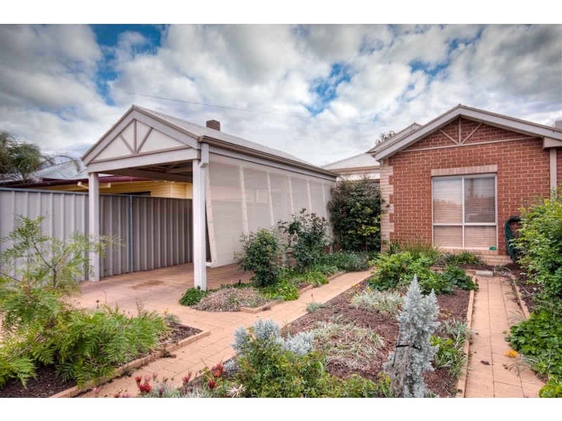 67A Cherry Avenue, Mildura VIC 3500