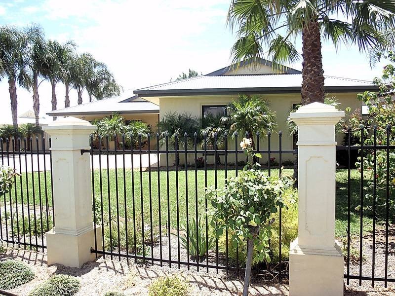 55 Summer Drive, Buronga NSW 2739