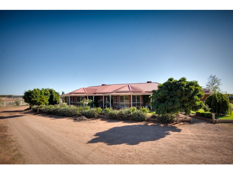 298 Millewa Road, Red Cliffs VIC 3496