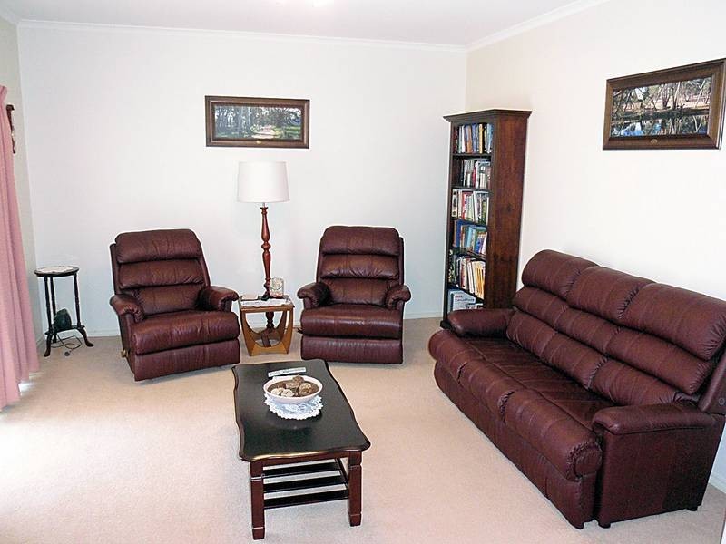 133 Sturt Highway, Gol Gol NSW 2738