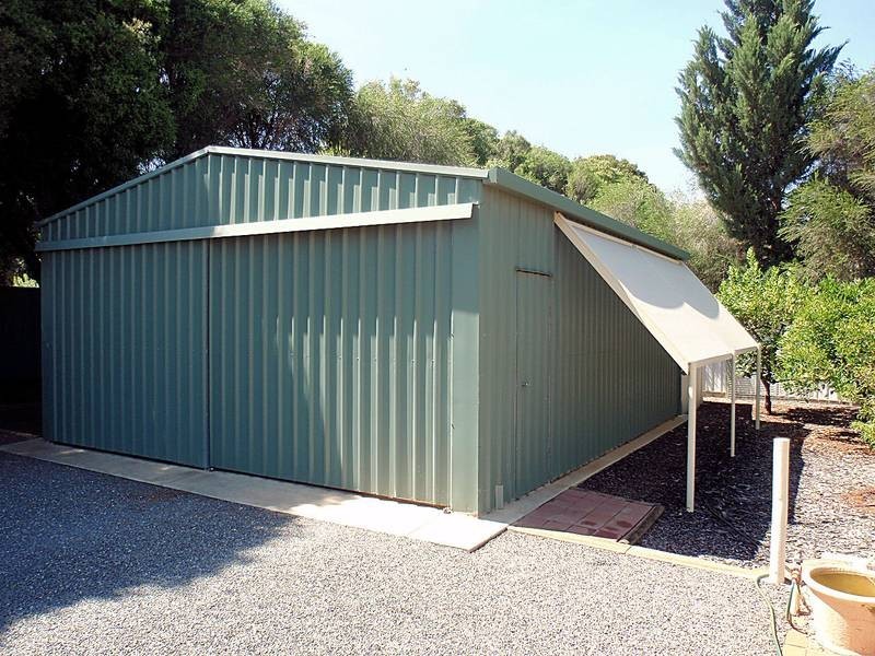 133 Sturt Highway, Gol Gol NSW 2738