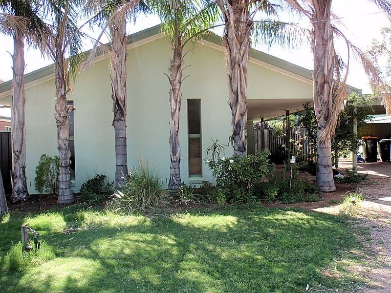 50 Main Avenue North, Merbein VIC 3505