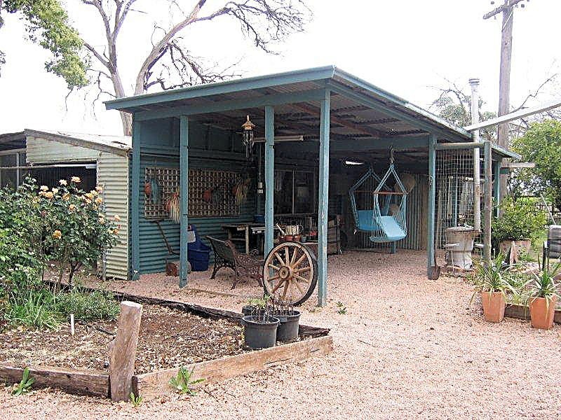 372 Boobook Avenue, Cardross VIC 3496