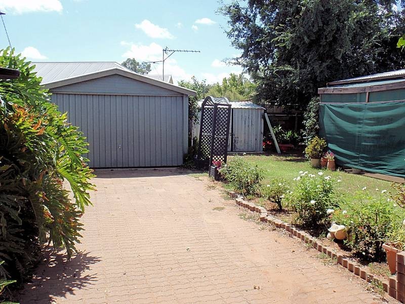 10 John Court, Irymple VIC 3498