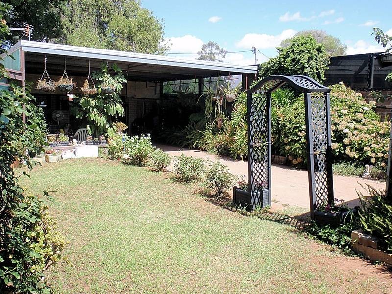 10 John Court, Irymple VIC 3498