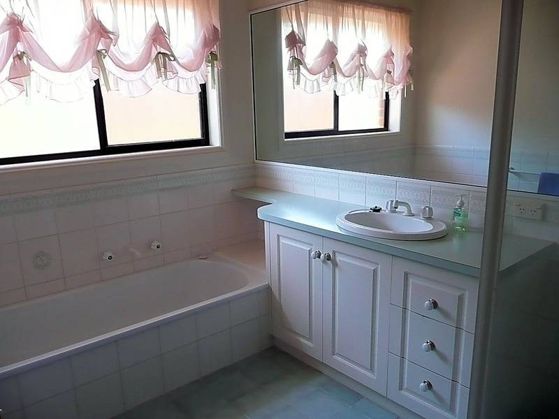 17 Muscat Court, Mildura VIC 3500