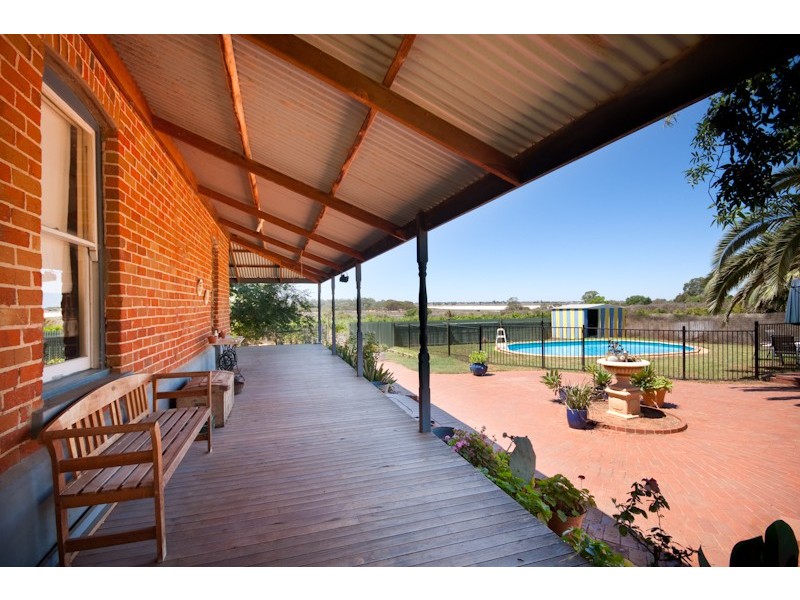 221 McEdward Street, Cabarita VIC 3505