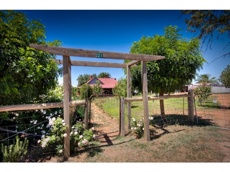 221 McEdward Street, Cabarita VIC 3505