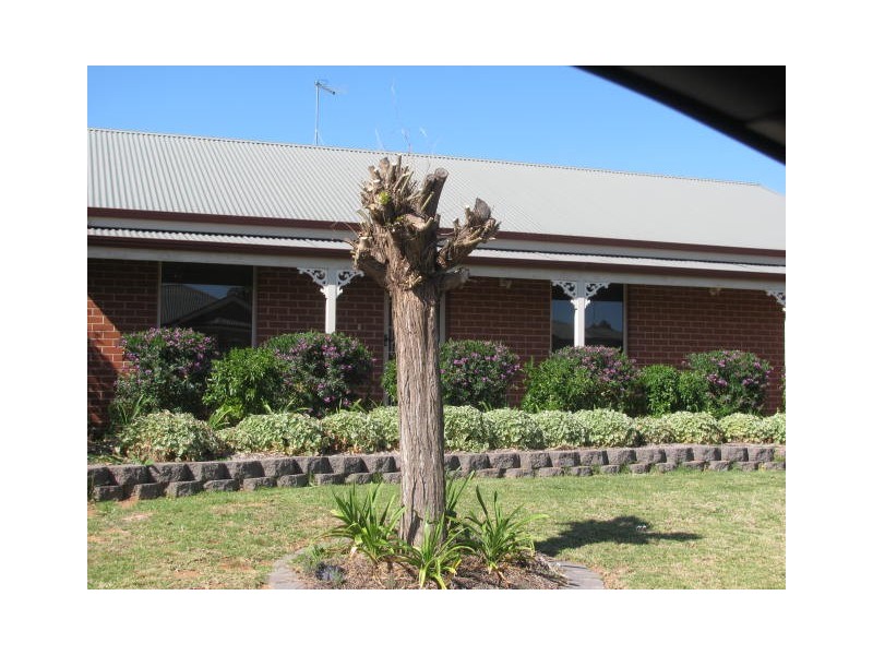 17 Tarella Court, Mildura VIC 3500