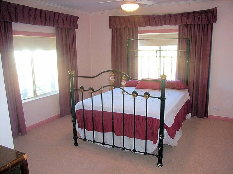 7 & 9 Goudie Street, Speed VIC 3488