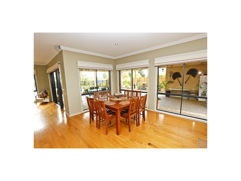 28 Wadsworth Drive, Gol Gol NSW 2738