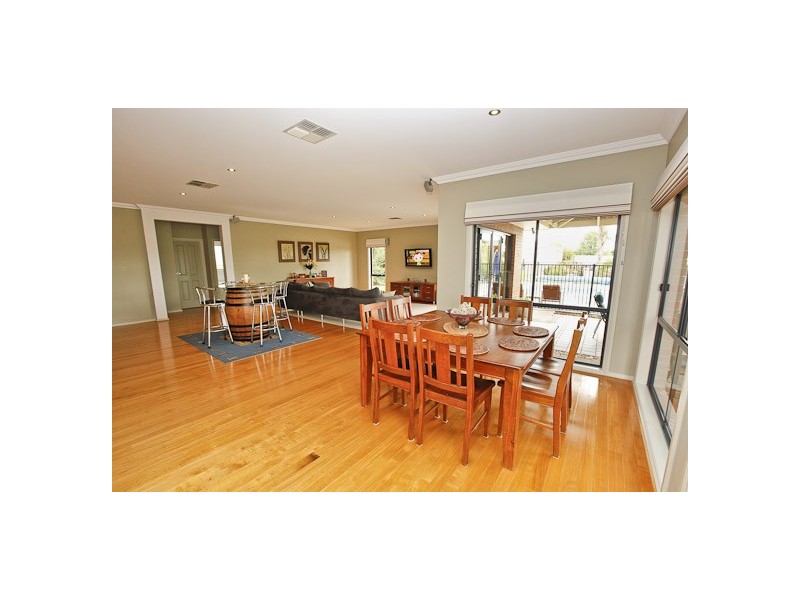 28 Wadsworth Drive, Gol Gol NSW 2738