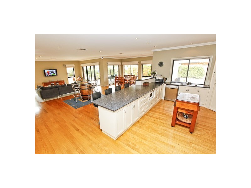 28 Wadsworth Drive, Gol Gol NSW 2738