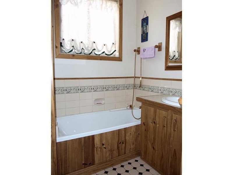 145 Almond Avenue, Mildura VIC 3500