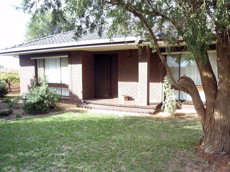 45 Oak Avenue, Birdwoodton VIC 3505