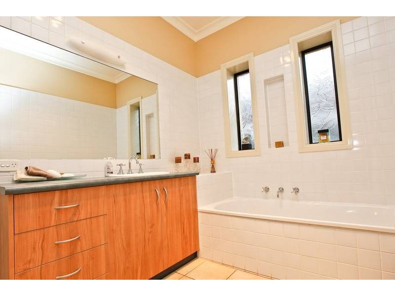 22 Burnside Way, Mildura VIC 3500