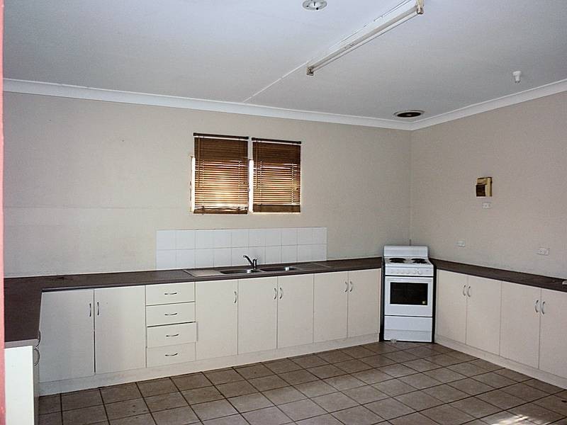12 Westcliffs Avenue, Red Cliffs VIC 3496