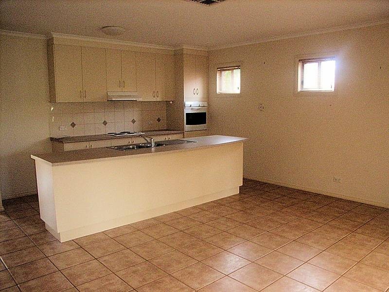 11 Carmela Court, Mildura VIC 3500