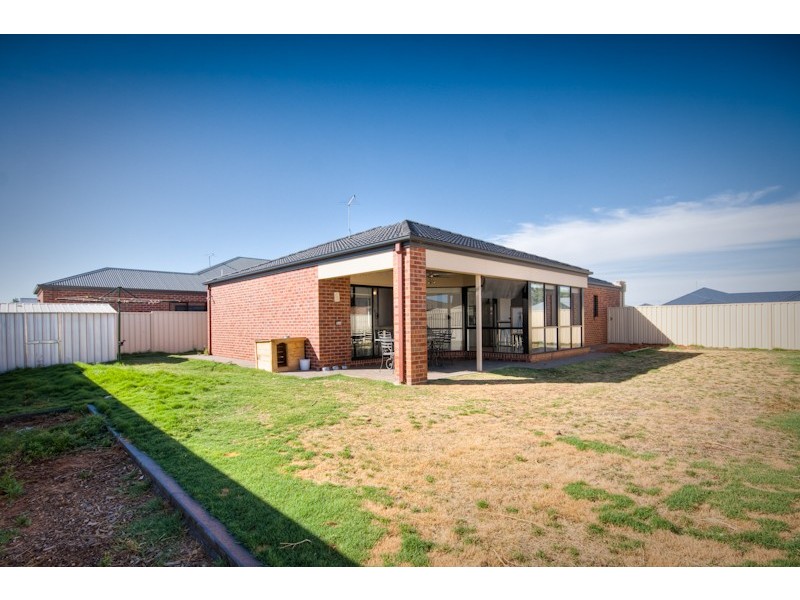 4 Oxley Court, Mildura VIC 3500