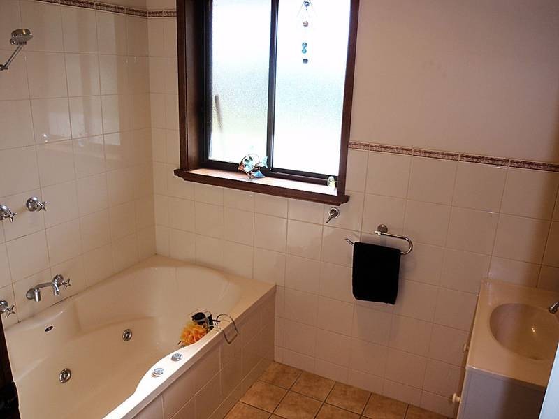 8 Karingal Court, Irymple VIC 3498