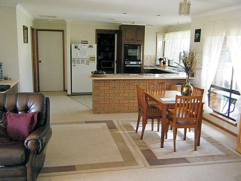 21 Benson Road, Sunnycliffs VIC 3496