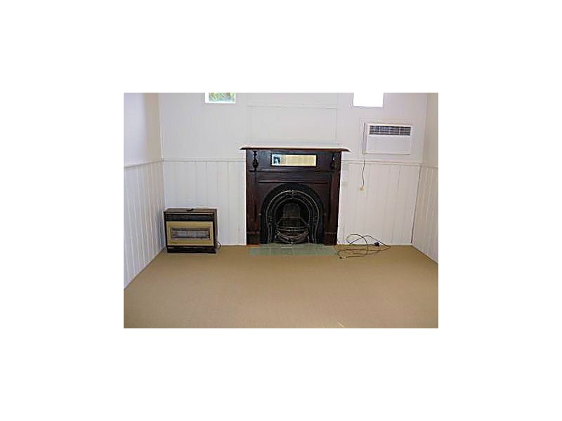 4 Emmett Street, Ouyen VIC 3490