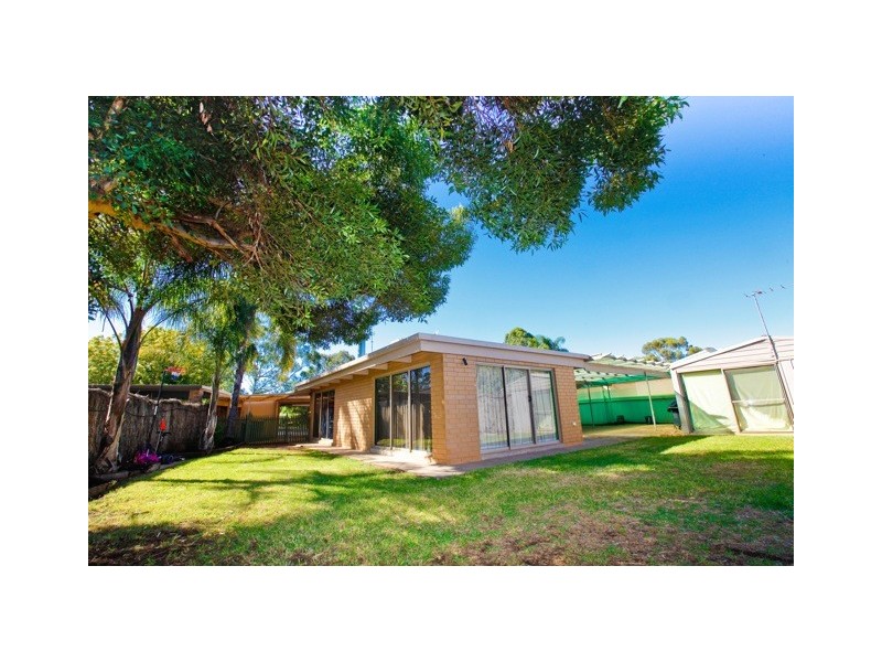 11 Robyn Court, Irymple VIC 3498