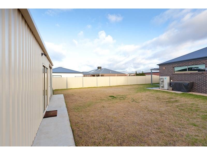 9 Oxley Court, Mildura VIC 3500