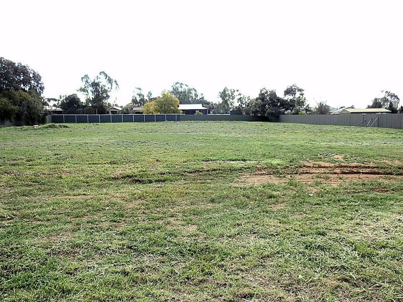 5 Regina Avenue, Cabarita VIC 3505