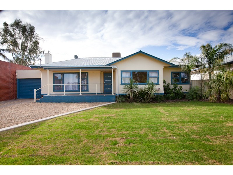 11 Sturt Highway, Buronga NSW 2739
