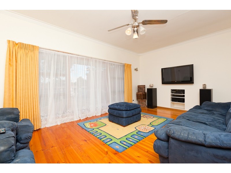 11 Sturt Highway, Buronga NSW 2739