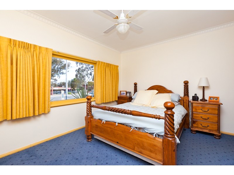 11 Sturt Highway, Buronga NSW 2739