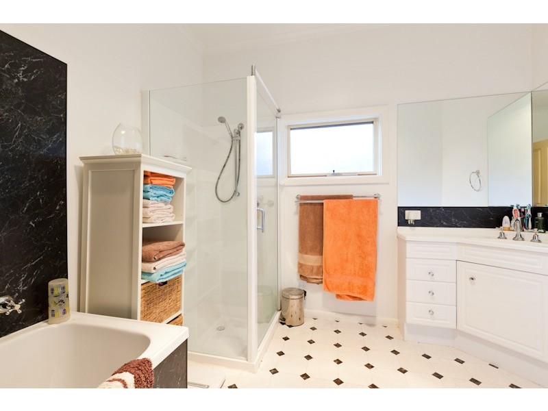 11 Sturt Highway, Buronga NSW 2739