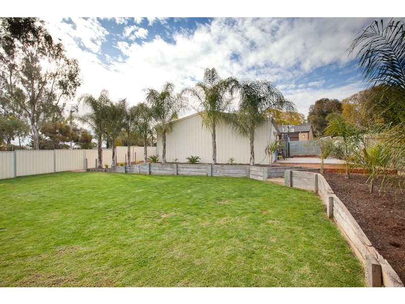 11 Sturt Highway, Buronga NSW 2739