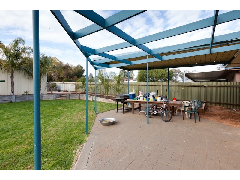 11 Sturt Highway, Buronga NSW 2739