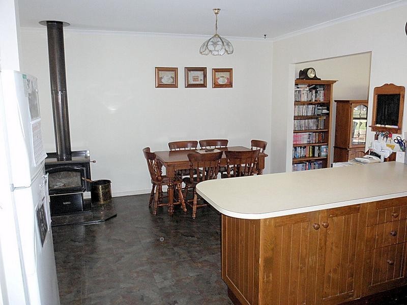 8 Chaffey Park Drive West, Merbein VIC 3505